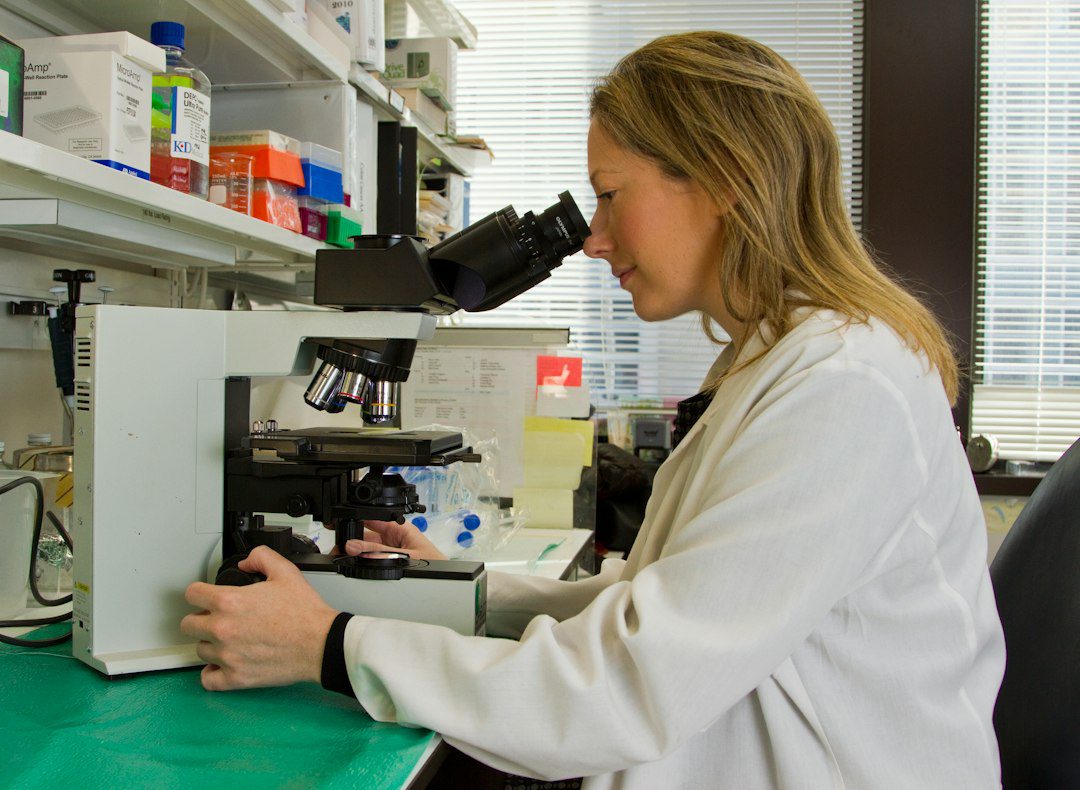 Research Forum Showcases 95 Medical Student Projects – Jacobs School of Medicine and Biomedical Sciences – Jacobs School of Medicine and Biomedical Sciences News